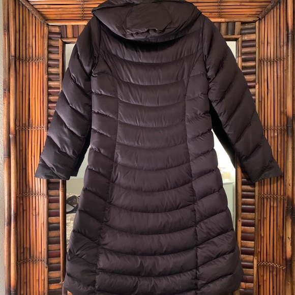 Patagonia Down Parka - Picture 2 of 9